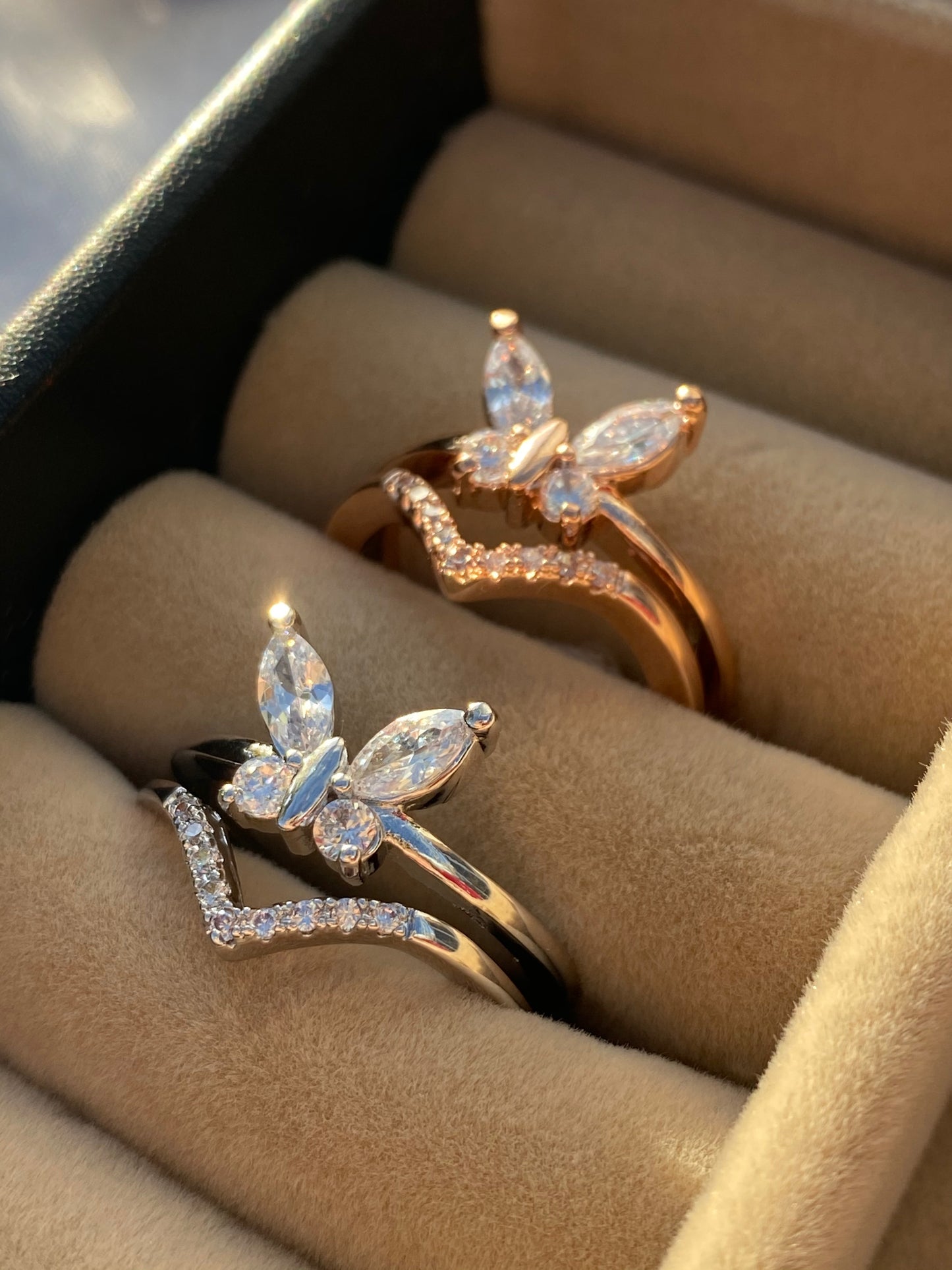 BUTTERFLY SPARKLE RING