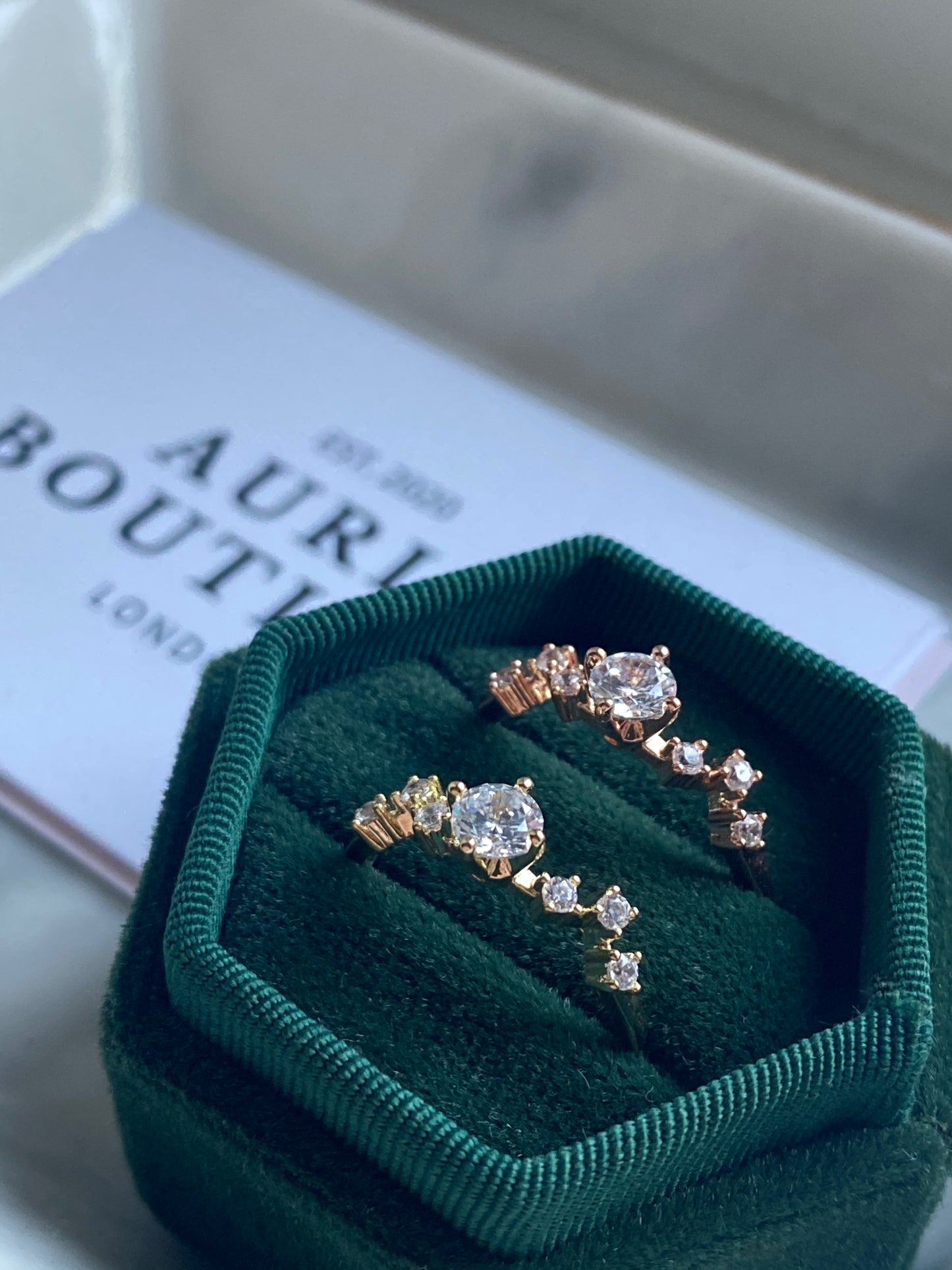 DAINTY SPARKLE RING