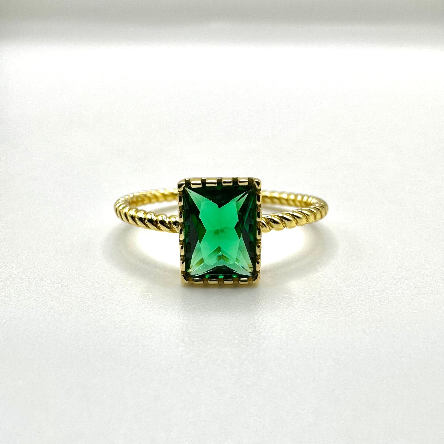 Lilia Ring