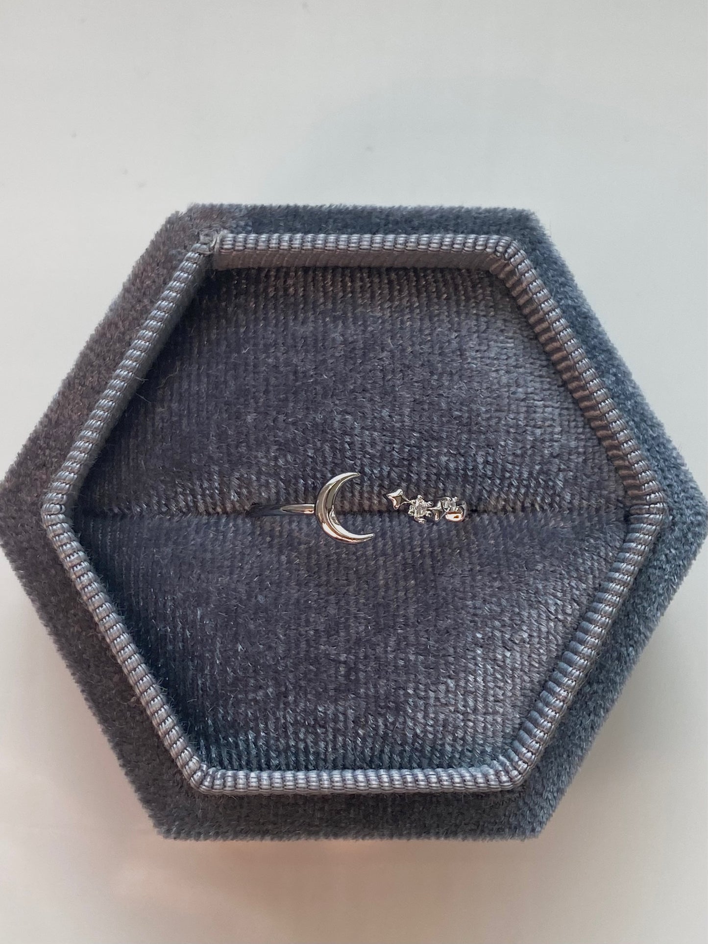 MOON AND STARS RING